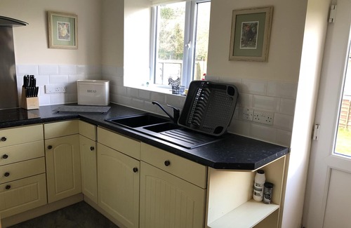 Street Cottage | Comfortable Holiday Cottage in the Heart of Somerset (2 ensuite bedrooms)
