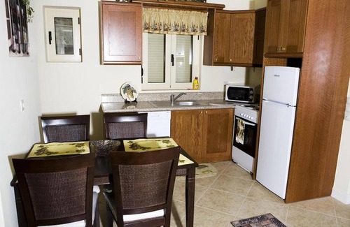 Adele House | Comfortable holiday house for 10 persons, with swimming pool