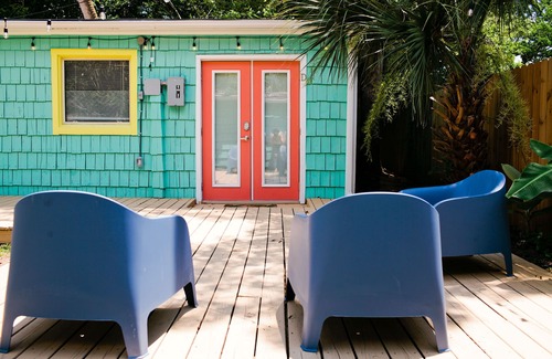 East Hill Apartment | Comfortable Home Base in Pensacola