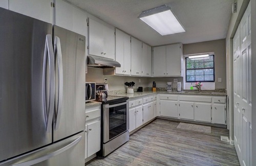 Ranger House | Comfortable home near Carter's Lake- Secluded and inviting!