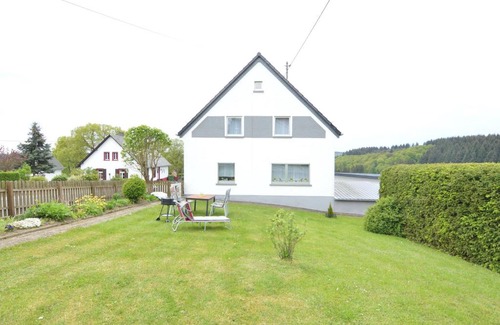 Tettscheid House | Comfortable home with large sunny garden in beautiful surroundings
