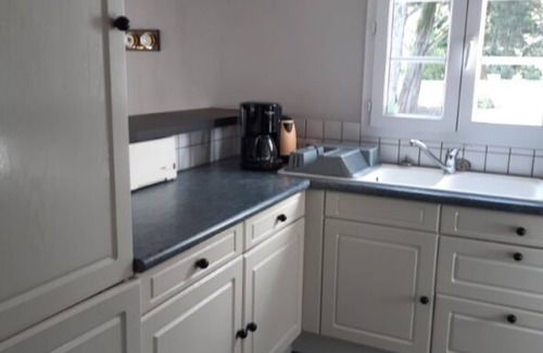 Barbatre House | Comfortable house 5 pers - Forest & beach 500m away - Pets allowed