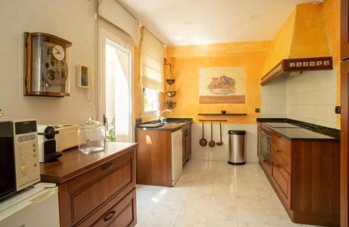 Sitges House | Comfortable House in Sitges with Shared Pool