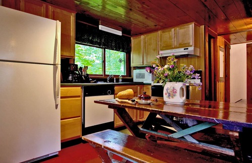 Stratton Mountain House | Comfortable House on a Private Pond in Stratton close to the Stratton Ski Area.