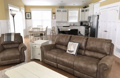 Bluffton House | COMFORTABLE LUXURY Lake Michigan beaches sunsets lighthouses trails