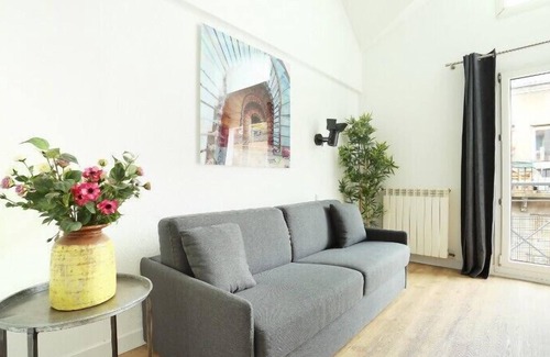 Les Lilas Apartment | Comfortable Mezzanine Studio for family of 4 in Les Lilas
