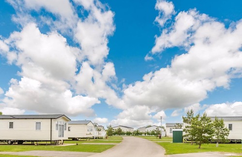 Mablethorpe House | Comfortable modern 12ft-wide caravan with one double and two twin.