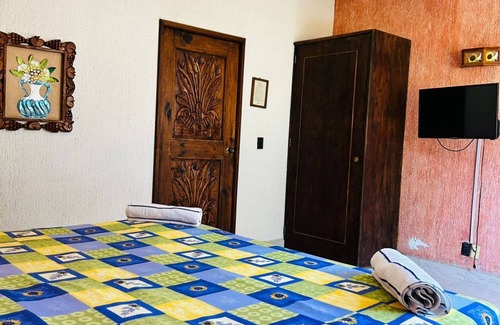 Tequesquitengo Hotel | Comfortable room for 2-3 people. Breakfast included