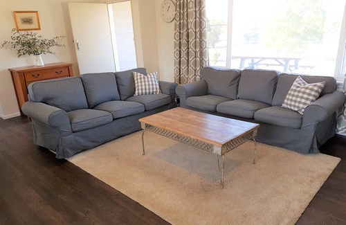 Oberon Cottage | Comfortable self-contained, three-bedroom cottage sleeping up to 8 people