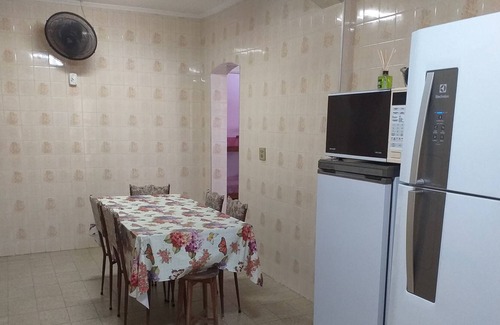 Campos Eliseos House | Comfortable single storey house with great accessibility. A few meters from the beach.