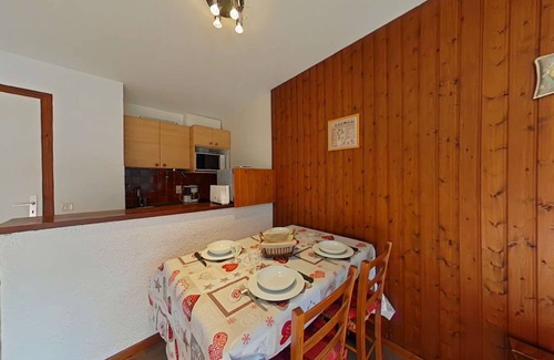 Le Grand-Bornand Apartment | Comfortable studio with parking in Grand Bornand