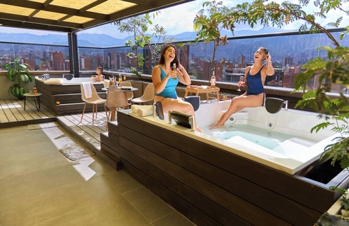 Estadio Apartment | Comfortable Stadio Suite Rosa Negra