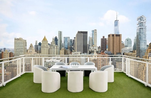 SoHo Hotel | Comfortable Stay in Manhattan! Spacious Suite with Private Balcony, Pet-friendly