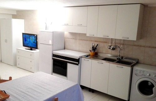 La Caletta Apartment | Comfortable studio apartment 50 meters from the beach