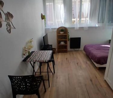 Faubourg North Apartment | Comfortable studio pour 2 personnes