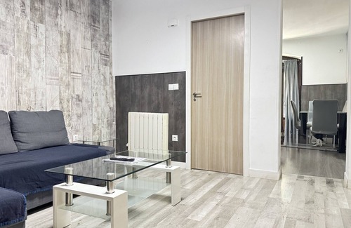Centro Apartment | Comfortable Sunny Apartment Gran Vía | A040