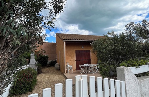 Saint-Pierre-la-Mer House | Comfortable villa, garden, parking in quiet residence 800m from the beach