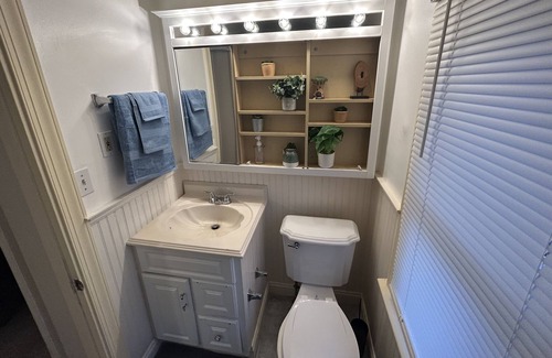Wilmington House | ComfortableTwo-bedroom home