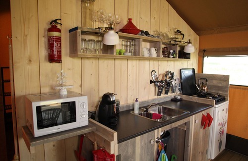 Enumatil Cabin | Comfortably furnished safari tent in the Dutch countryside