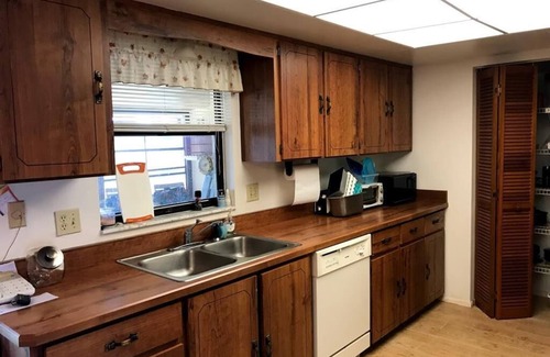 Edgewater House | Comfortably furnished duplex is perfect for a unique Florida getawa