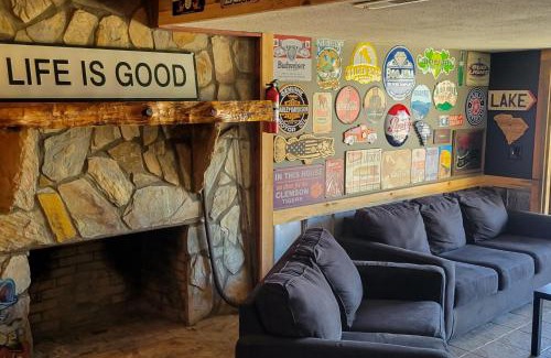 Townville House | Comforting Cabin