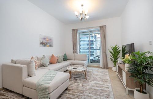 Jumeirah Lake Towers Apartment | Comfy 1-Bedroom Apartment Perfect for 4 in JLT