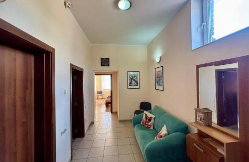 Sofia Apartment | Comfy Apt next to Palace of Justice