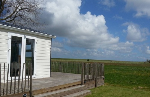 Hippolytushoef Ski Chalet | Comfy chalet with dishwasher, near the Wadden Sea