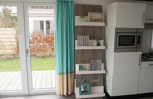 Hippolytushoef Ski Chalet | Comfy chalet with dishwasher, near the Wadden Sea