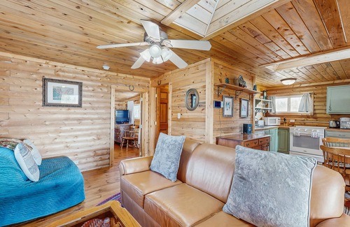 Grand Lake Cabin | Comfy, Family-Friendly Lake Cabin w/Stunning Views, Porch, Private Grill