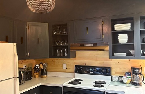 Wilmington Ski Chalet | Comfy, Family-Friendly Chalet in the Woods
