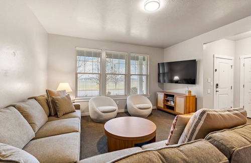 Meridian House | Comfy family friendly home