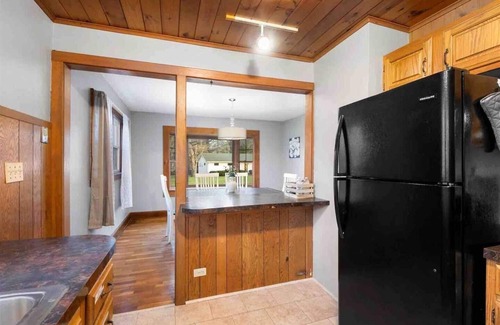Oneonta House | Comfy furnishings, nice yard, peaceful neighborhood