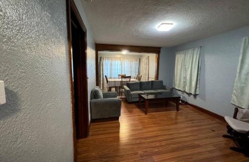 Niagara Falls Apartment | Comfy getaway at falls!