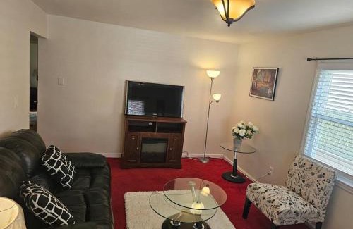 Elmont Apartment | Comfy Getaway minutes from UBS Arena