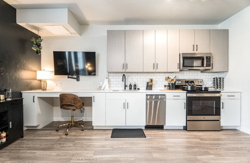 Boise Apartment | Comfy King Bed, Pool, Coffee Bar