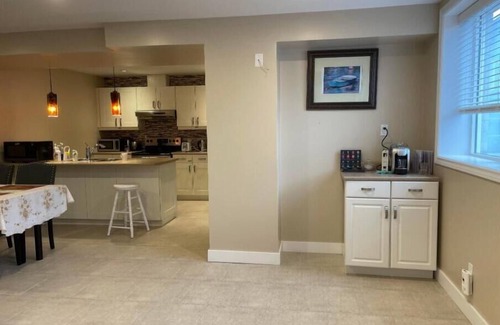 Vaughan House | Comfy new renovated 3 bed 3 bath above ground basement 7min to Canada Wonderland