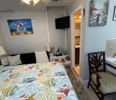 West Palm Beach Apartment | Comfy Queen Bed Studio, Downtown West Palm