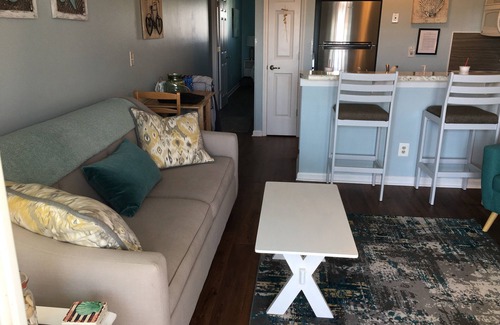 North Carolina Coast Condo | Comfy, Tasteful North End Condo With Ocean View & Pool