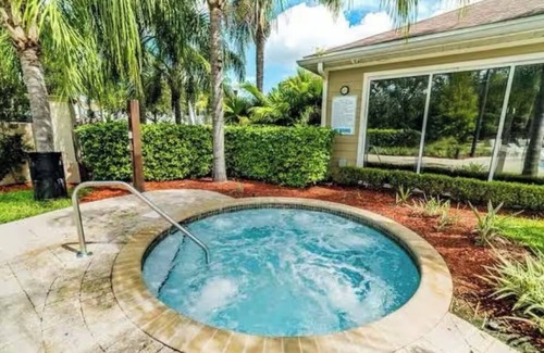 West Kissimmee House | Comfy Villa 3BR Near Disney & Parks