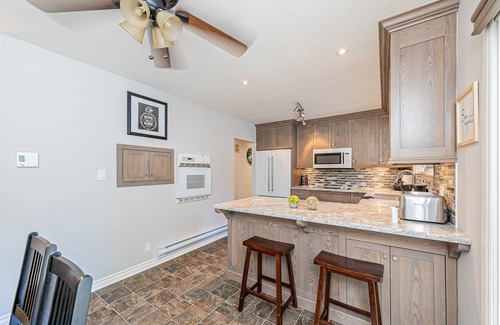 Ramara Cottage | Comfy Waterfront Cottage - 10 min from Casino Rama