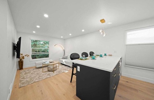 Strathcona House | Commercial Drive Private Upper