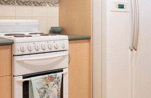 Merbein House | Commercial Street Stopover