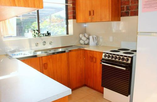 Port Elliot Apartment | Commodore 2 2-18 Basham Rd Port Elliot - Linen Included