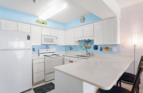 Seagrove Beach Condo | Commodore's Retreat 206 - Gulf Front! Seagrove Beach! 30A! Community Pool!