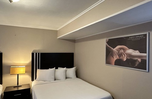 Saratoga Springs Hotel | Community Court Motel