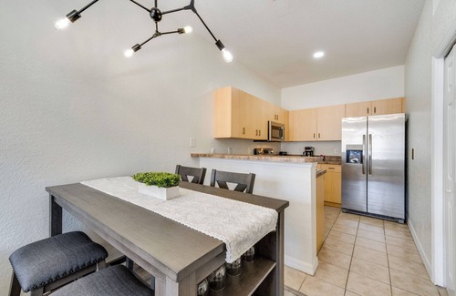 Haines City Condo | Community Pool: Family-Friendly Florida Condo!