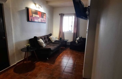 Downtown Queretaro Apartment | Comparte Espacio con 7 Amigos! A 15 min en Auto de Lugares Historicos