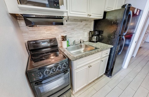 Myrtle Beach Condo | Compass Cove 859 Oceanfront with In/Outdoor Pool