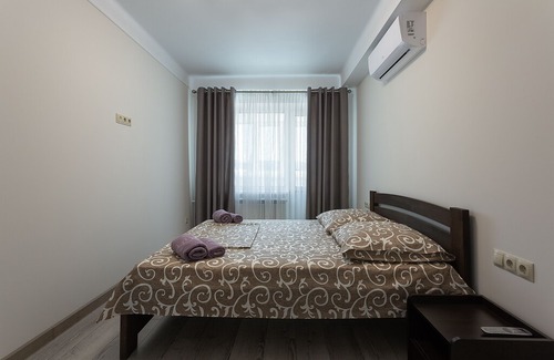 Shevchenkivs'kyi District Apartment | Compfortable,spacious apartment